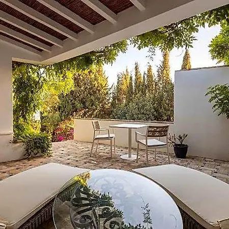 Casablu 4*
