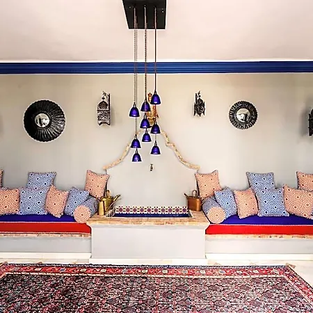 Szálloda Casablu 4*